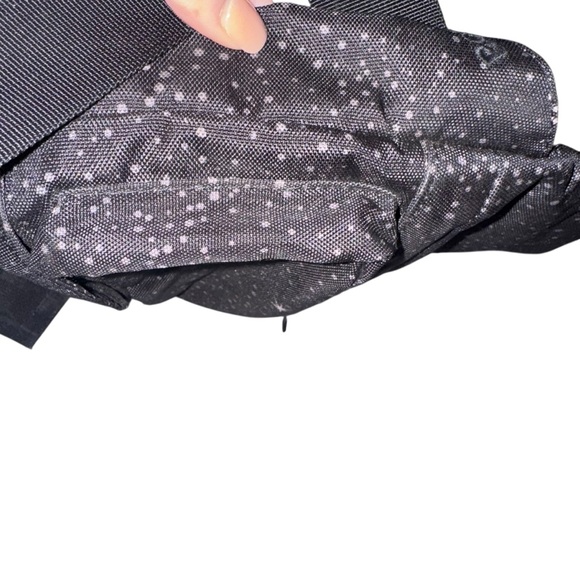 KAVU Rope Sling Crossbody Backpack Starry Galaxy Print Black Gray - Picture 6 of 6